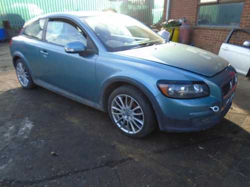 09 VOLVO C30 1.6D SE LUX OFFSIDE FRONT SUSPENSION LEG STRUT 06-13 BREAKING CAR - Picture 3 of 4