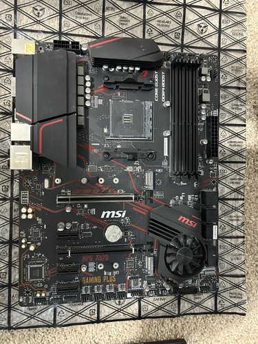 Scheda madre MSI MPG X570 GAMING PLUS AMD AM4 SATA 6Gb/s M.2 USB 3.2 Gen 2 ATX - Foto 2 di 4