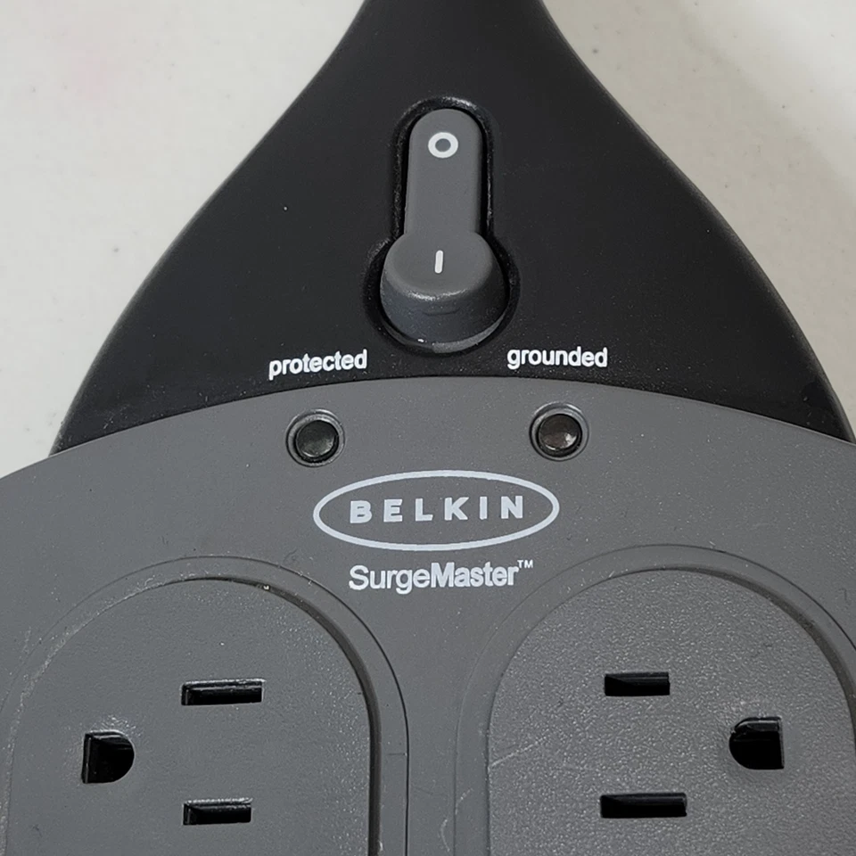 Belkin SurgeMaster F9G930-10-GRY Surge Protector 9 Outlets Cord Extension  - Image 3 of 4