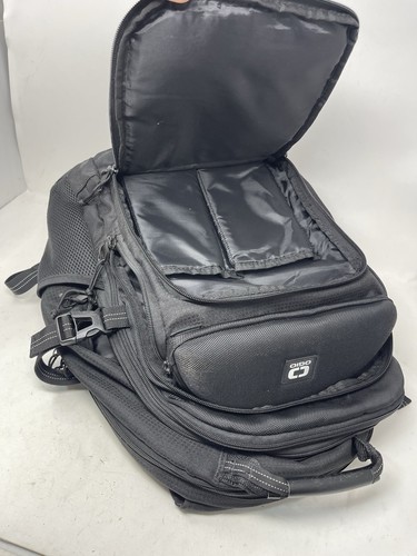 Zaino utilità protezione computer Ogio Alpha Prospect nero statico scuro usato - Foto 7 di 7