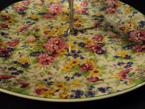 VINTAGE MIDWINTER "SPRINGTIME" CHINTZ DESSERT TRAY - Picture 2 of 8