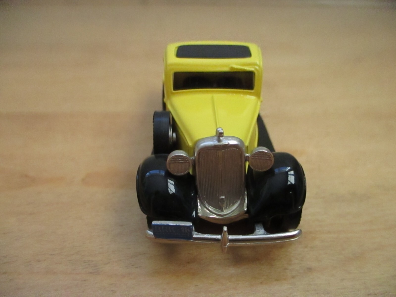 Picture 3 of 11
