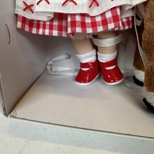 Madame Alexander 45755 Wendy Loves Rudolph The Red Nosed Reindeer In Box W/CoA - Picture 5 of 11