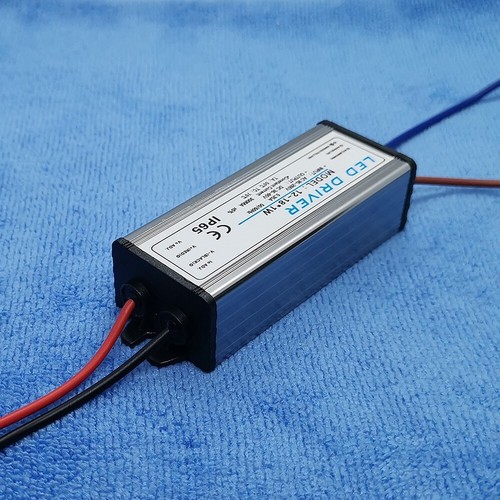 LED Power Supply 300mA 12-18W Waterproof Driver for 12~18x1W Bulbs - Picture 2 of 3