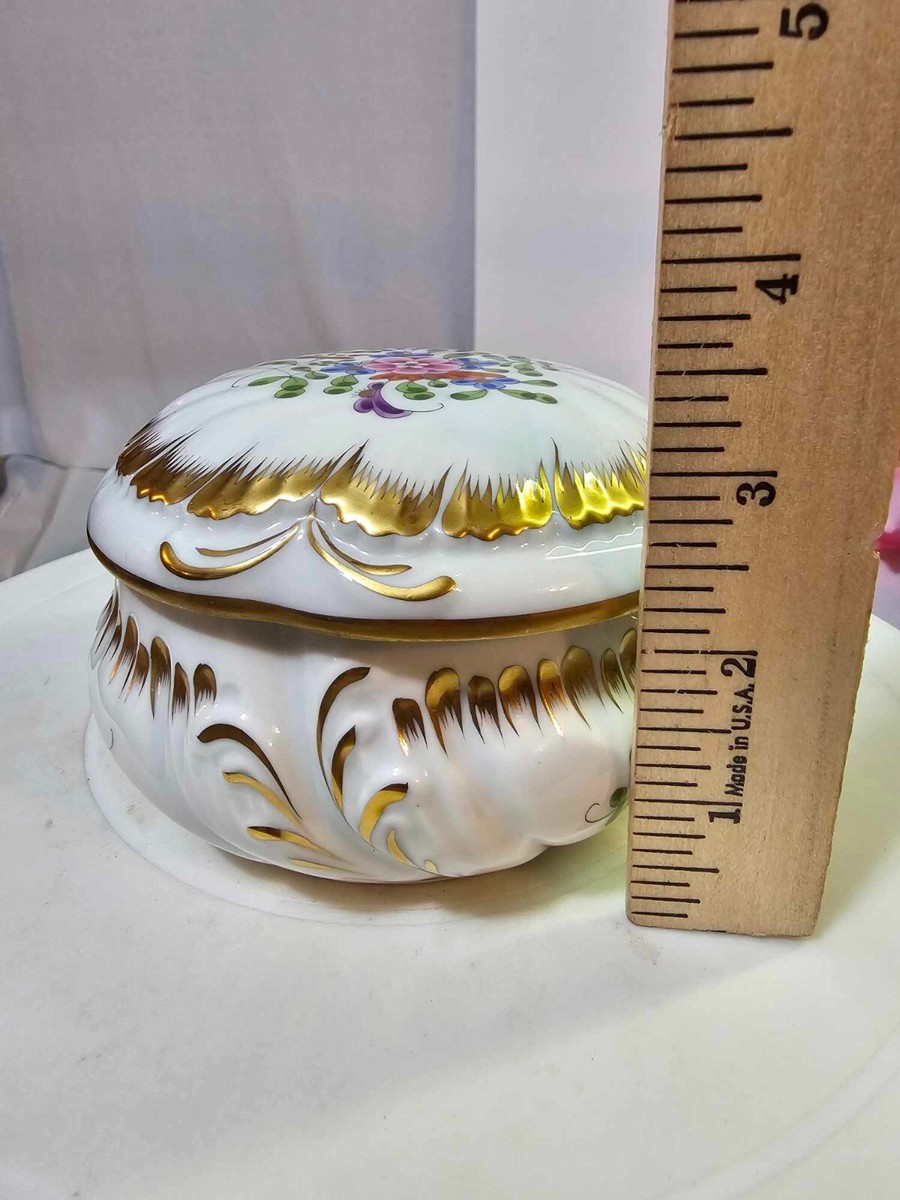 Vtg Herend Candy /Trinket box Bonbon w lid Large 6046 floral