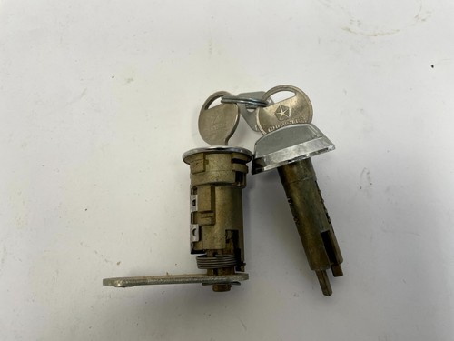 1970-1972 Plymouth Fury Trunk & Glove Box Lock Cylinder & Keys Pkg 3419953 NOS - Picture 3 of 6