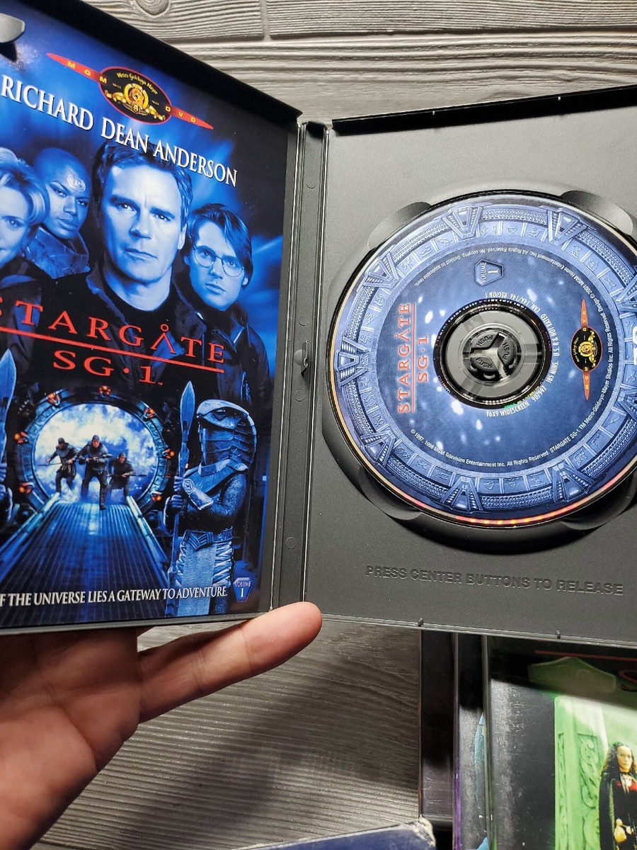 (未使用･未開封品)　Stargate Sg-1 Season 1/ [DVD] [Import] gsx453j Amazon.com: Stargate SG-1: Season 1 : Richard Dean Anderson