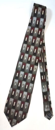 CROFT & BARROW 100% Silk Silver Gray Burgundy Geometric Classic Necktie - Picture 1 of 2