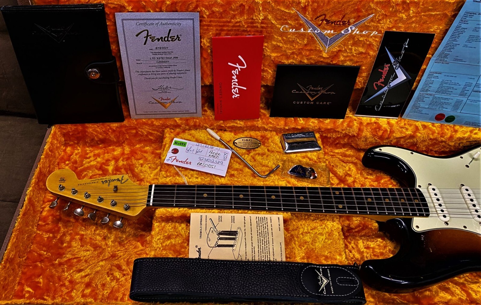 In Store – 1962 Fender Stratocaster Limited Edition ’62/’63 Journeyman Relic Sun - Picture 21 of 24