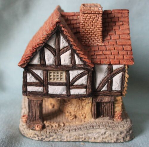 DAVID WINTER COTTAGE LITTLE MARKET BOXED WITH COA