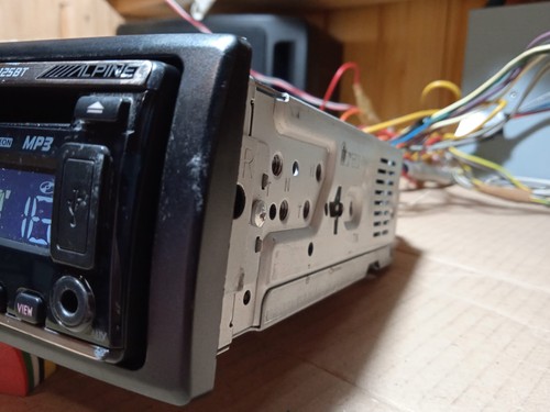 Alpine CDE 125BT autoradio cd con Bluetooth - Imagen 10 de 18