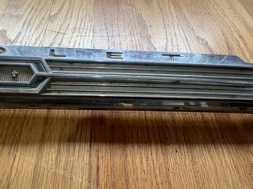 1964 Chevy Nova Chevy II Trunk Lid Center Emblem USED P3848421 Original Gm Sign - Bild 7 von 24