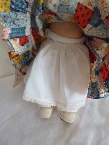 VINTAGE 1980 EFFANBEE'S DOLL DAY BY DAY COLLECTION~~SATURDAY'S CHILD~~11" - Picture 4 of 9