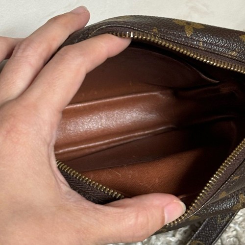 Bolso de mano vintage de lujo LOUIS VUITTON Amazone bandolera icónico de lona recubierta 1989 - Imagen 12 de 16