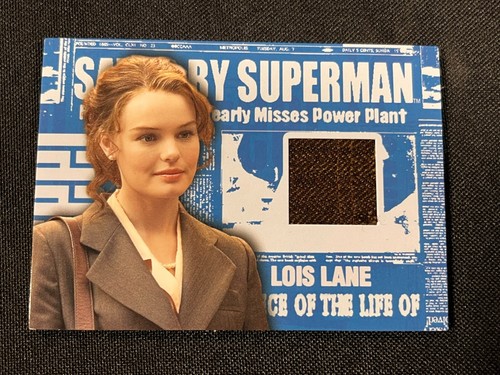 Topps DC Superman Returns Movie Lois Lane Pants Patch Card AA - Picture 1 of 2