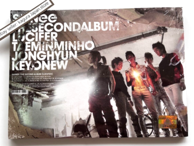 SHINeeジョンヒョン　LUCIFER トレカ付きCD写真集 SHINeeジョンヒョン LUCIFER トレカ付きCD写真集 - メルカリ