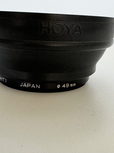 MINOLTA 1B Skylight FILTER LENS and HOYA Collapsible Rubber Hood - Picture 4 of 5