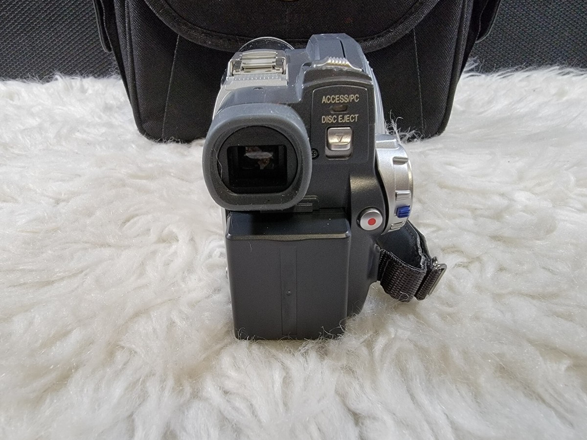 Panasonic - パナソニック DVDビデオカメラ VDR-M70K シルバー Panasonic mini disc video Camera Camcorder VDR-M70 DVD video