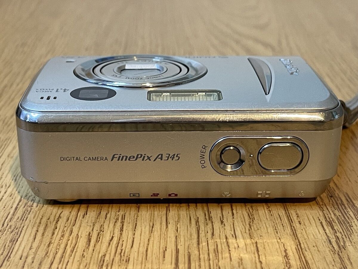 Fujifilm FinePix A345 Digital Camera *Works but Read Fujifilm FinePix A345 Digital Camera *Works but Read