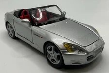 Honda  S2000 Convertible SILVER Car SCALE 1:24 SCALE MAISTO BRAND NEW 