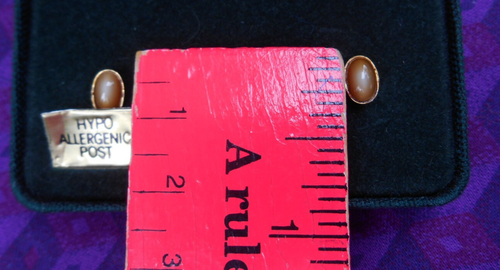 Vintage Gold Tone Oval Tiger Eye Stone Post Earrings w/case - Picture 3 of 6