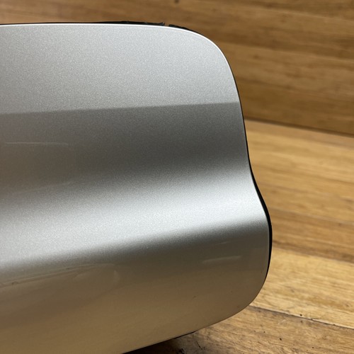 2014-2018 BMW X5 F15 FUEL FILLER DOOR Mineralsilber Metallic (A14) OEM - Picture 4 of 15