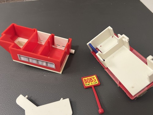 Micro Machines Travel City Playset FIRE DEPARTMENT and Car Rental Parts - Picture 5 of 6