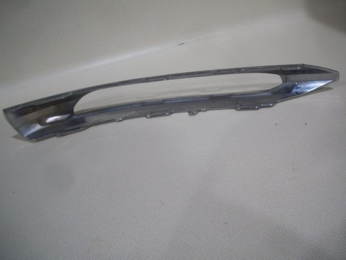 MERCEDES C250 C300 C350 12 13 14 15 LUZ DE FUNCIONAMIENTO DÍA CROMO BISEL MOLDURA LH OEM - Imagen 2 de 3
