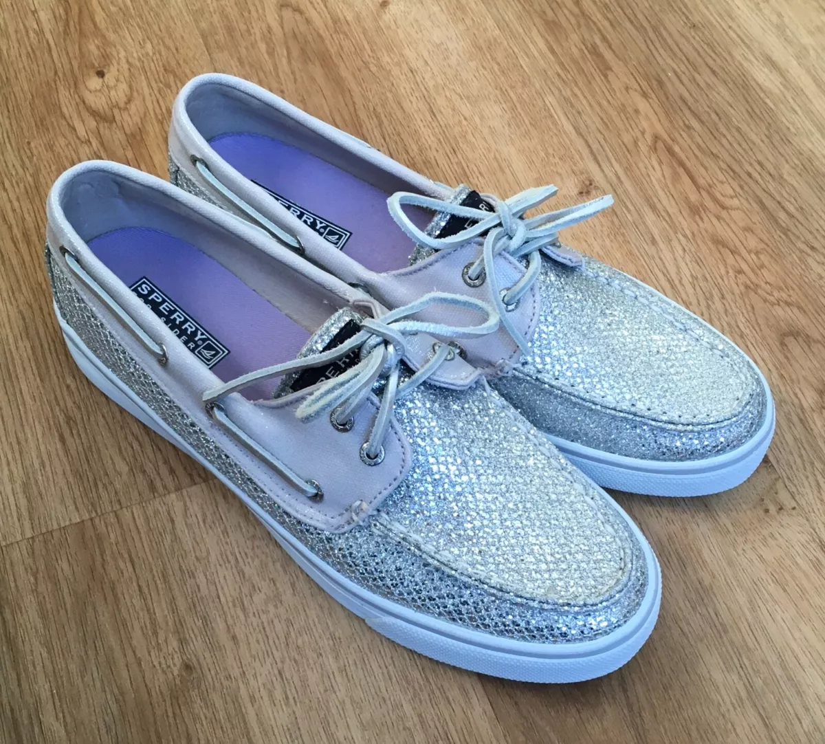Sperry Top Sider Women s 10M Bahama in Silver Glitter 2 Eye Lace up Boat Shoes