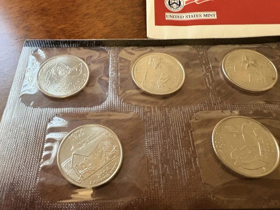 2004 Mint Set Philadelphia and Denver with Certificate of Authenticity - Image 2 of 4