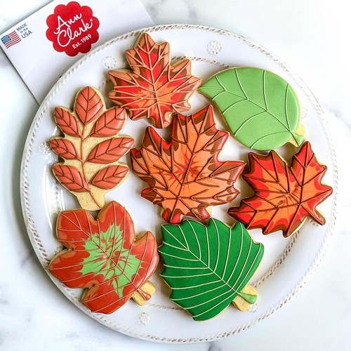 7pc Set Ann Clark Cookie Cutters Fall Leaves Made In USA w/Recipe Booklet - Picture 3 of 3