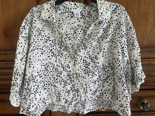 Kirious Women’s top XL cropped blouse black-and-white V Neck Short Sleeve - Picture 2 of 8