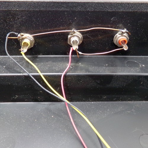 Consola Atari 2600 4 Switch Carcasa Superior e Inferior Cableada Preparada para Mod Compuesto - Imagen 5 de 6