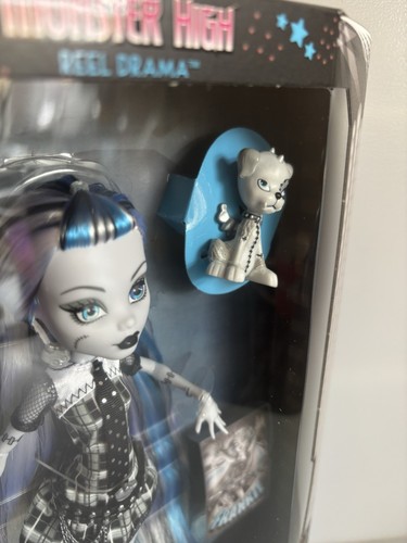 Monster High Doll Frankie Stein Reel Drama BNIB - In Hand RTS - Picture 4 of 15