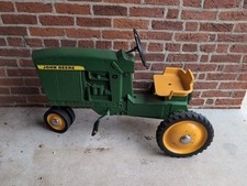  Ertl John Deere 20 Pedal Tractor D63 