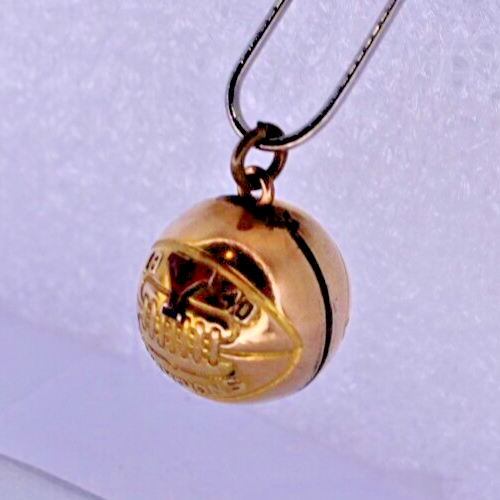 Vintage 1940 College Basketball Football Champions MEDAL AWARD PENDANT - Picture 5 of 13