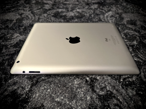Apple iPad 1st Generation - 16GB - Picture 6 of 9