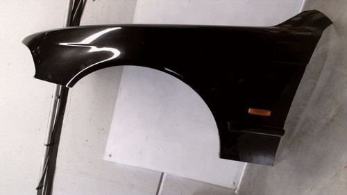 BMW 520i touring E39 Kotflügel L Bj 2003 Farbe Schwarz - Bild 1 von 5