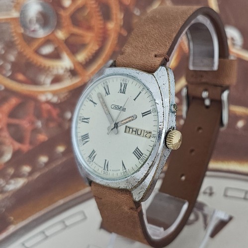 Orologio da polso vintage USSR SLAVA 2428 SOVIETICO 26 gioielli giorno/data - Foto 4 di 19