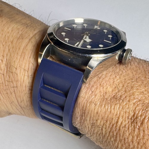 22mm  BLUE Vented Caoutchouc  FKM Rubber Quick Release Watch Strap Band - Picture 2 of 11