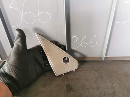 Original Mercedes-Benz W123 S123 Abdeckung Chrom Spiegeldreieck links 1237250711