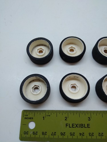 RC XRAY 1/18 M18 PRO Foam Tires And Wheels- Hex Type Used As Shown In Photos  - Picture 7 of 8
