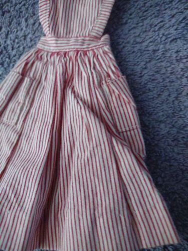 Vintage 1964 Candy Striper Volunteer Barbie # 889 - Picture 3 of 7