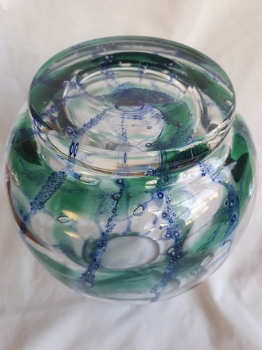 stunning hand blown studio art glass vase, with interesting internal decoration - Picture 5 of 9