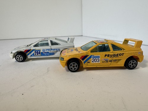 2x Burago Peugeot 405 Safari Rally Car Vintage Diecast Scale 1:43 - Picture 8 of 20