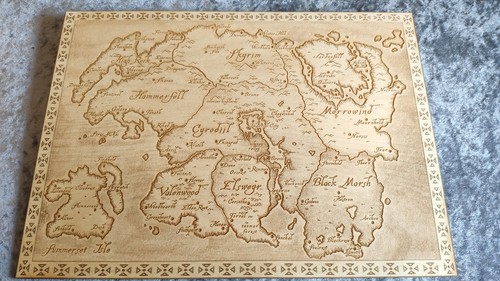 Mapa grabado con láser de Tamriel from the Elder Scrolls en línea - Imagen 1 de 5