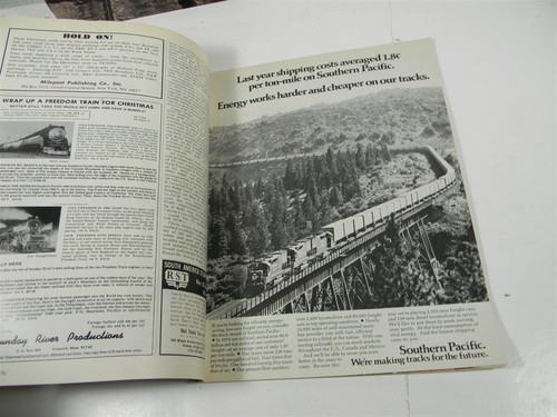 1975 Trains : The Magazine of Railroading -August November - Lot of 2- !32 - M41 - Picture 7 of 9