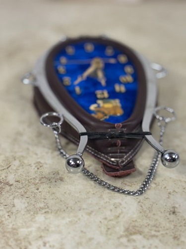 Orologio Vintage Marrone Collo Cavallo Blu Velluto Faccia Uomo Caverna Western Equitazione Clock - Foto 10 di 16