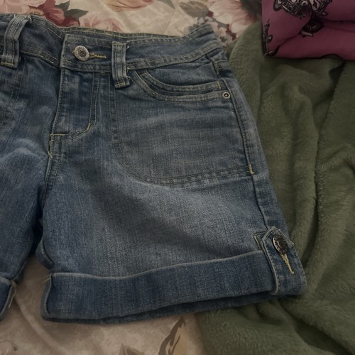 Arizona Jean Co. Girls Blue Denim Jean Shorts Size 8 Cuffed - Picture 2 of 4