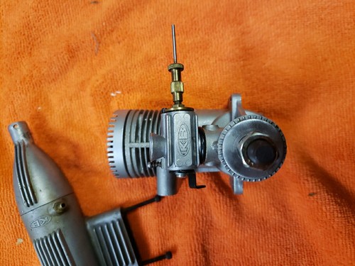 VECO engine - VECO .61 RC Motor - Clean - Picture 6 of 15
